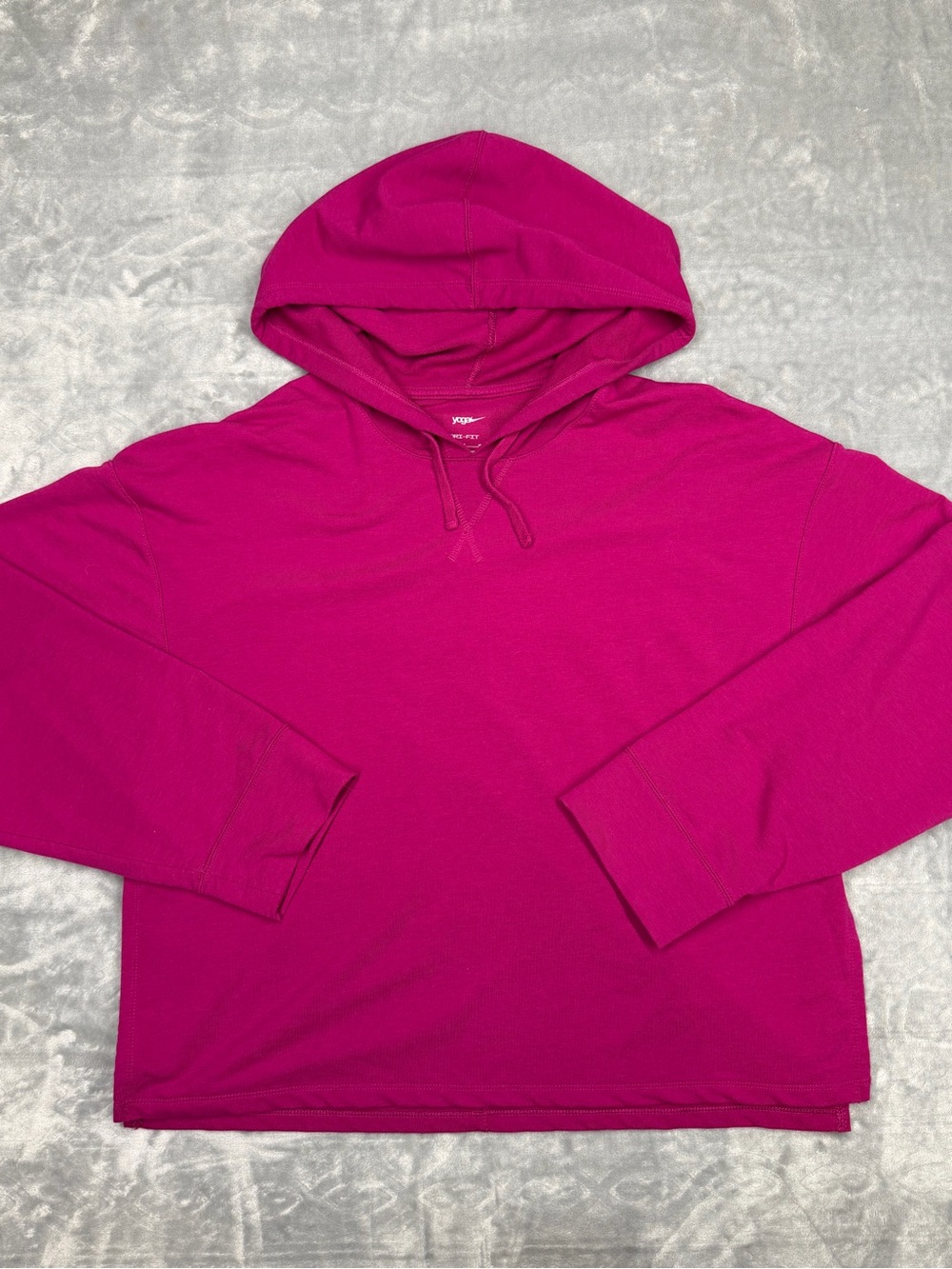 Nike DriFit Yoga Crewneck‎ Hoodie in Pink